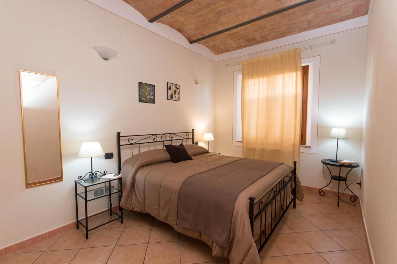 Agriturismo Podere Camollia Costalpino Buitenkant foto